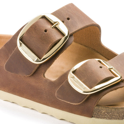 Two-Strap comfort | Big Buckle | Oiled Leather | Cognac